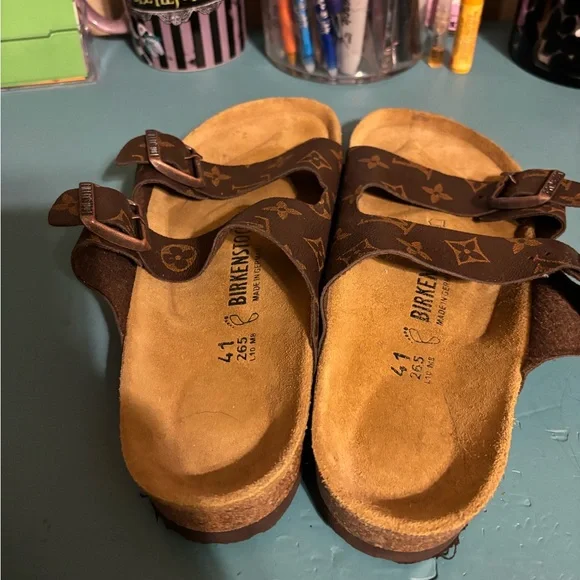 Sandals - Picture 3 of 5